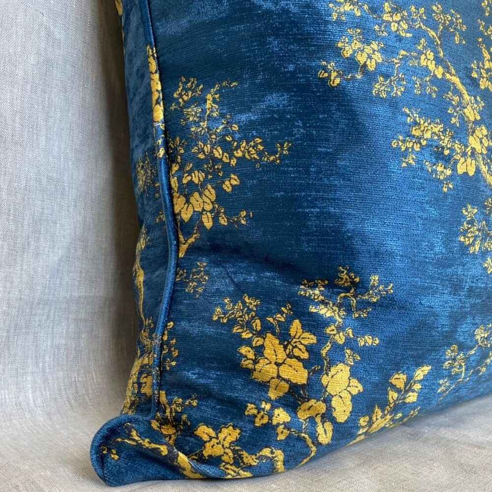 Florence Broadhurst The Cranes Cushion