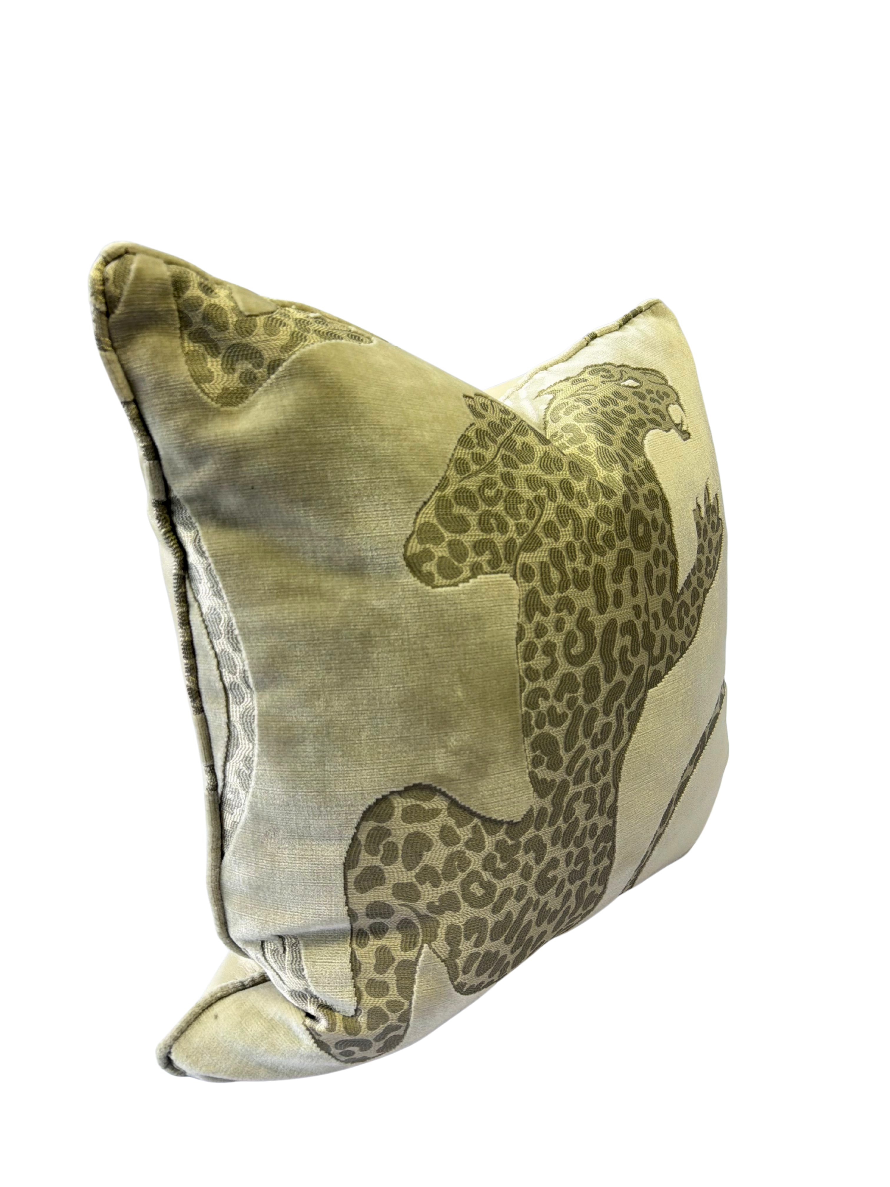 Panthera Snow Cushion Side